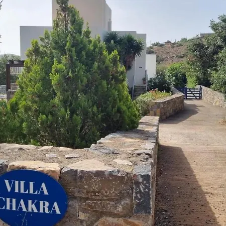 Plaka-sleeps4-parking-pool-hottub-seaviews * Элунда