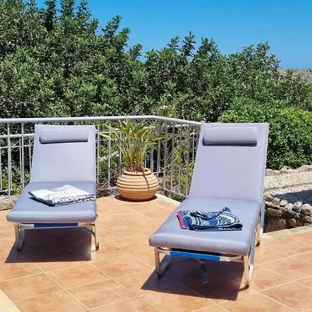 Plaka-sleeps4-parking-pool-hottub-seaviews Вилла *